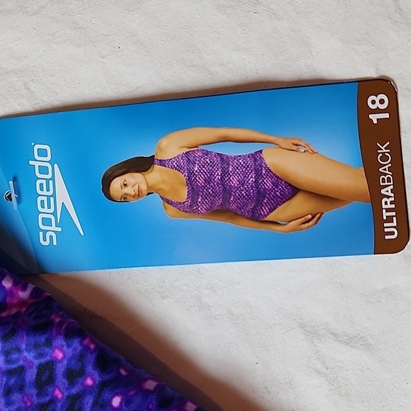 Speedo One-Piece Racerback Swimsuit Size 18 Purple & Pink NWT - Picture 2 of 6